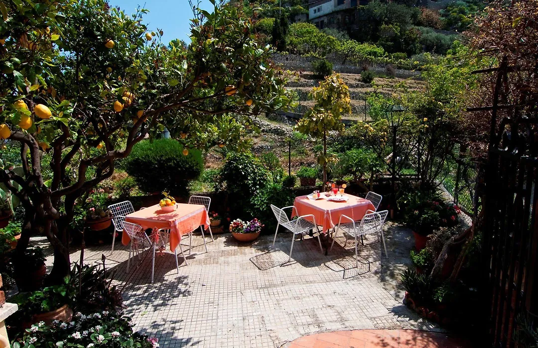 Alojamento de Acomodação e Pequeno-almoço U Palmentu Taormina